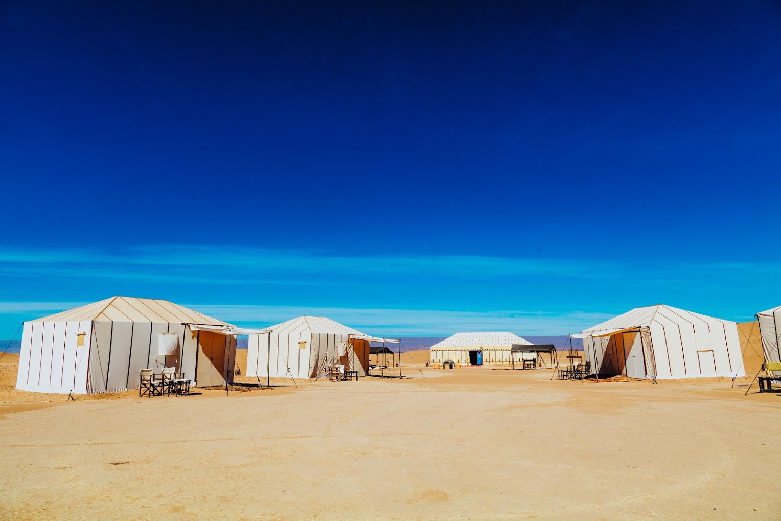 Erg Chigaga, campement confortable dans le désert, Torza