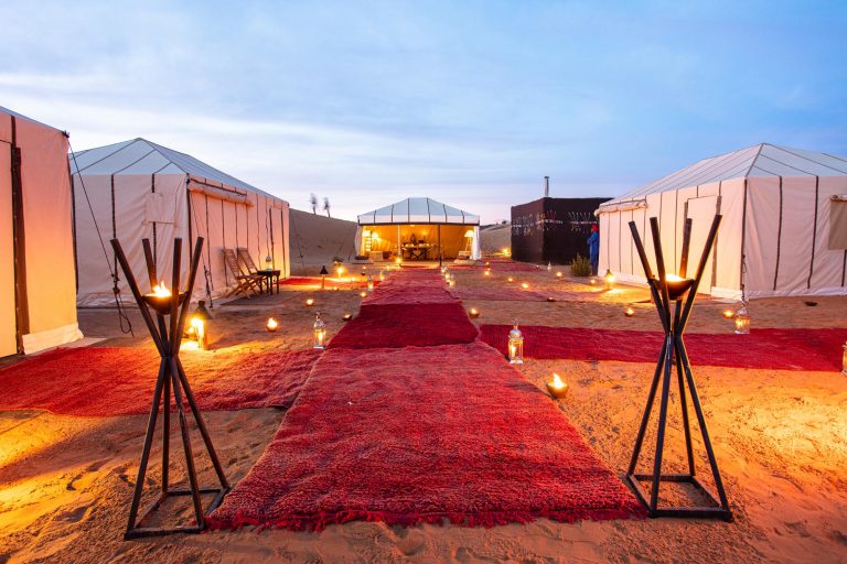 Camp de luxe dans le désert de Merzouga